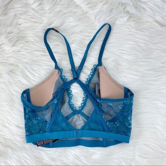 Victoria’s Secret Lacey Bralette - Picture 2 of 4
